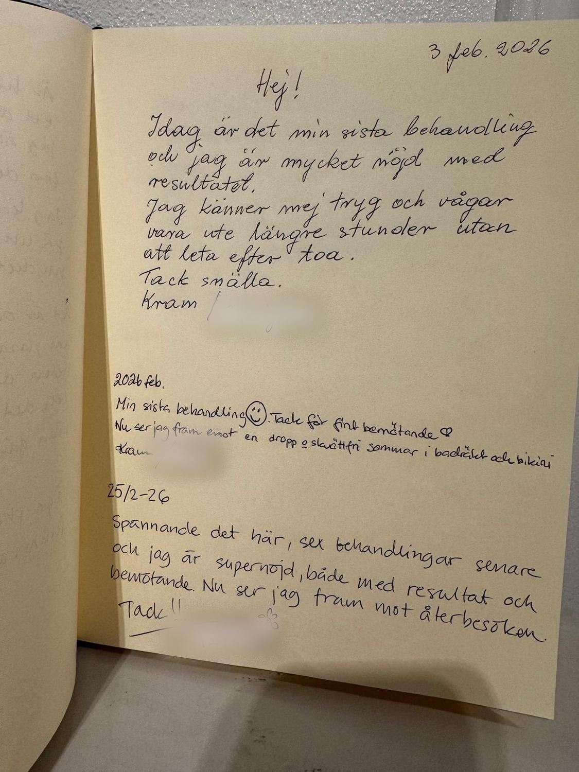 Gästbokssida med tre handskrivna recensioner från februari 2026: trygghet ute, en skvättfri sommar och sex behandlingar med supernöjd resultat.